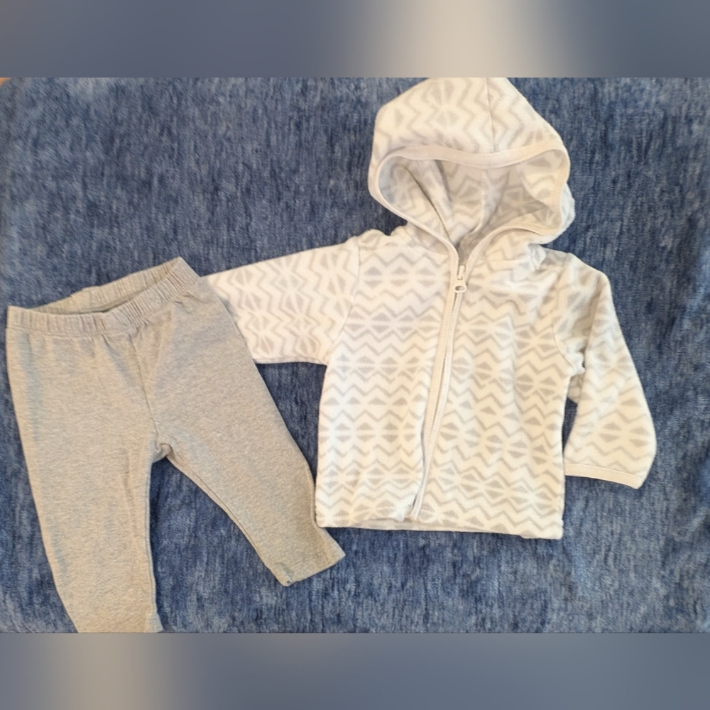 3-6M White Patterned Hoodie and Gray Pants Set